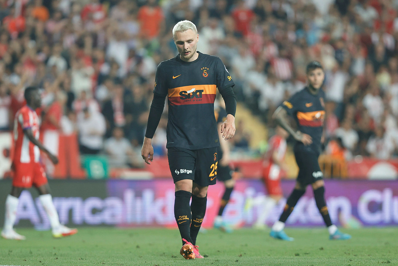 GALATASARAY TRANSFER HABERLERİ: Marcao gemileri yaktı! Menajerine tam yetki