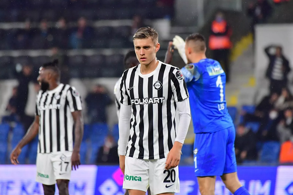 TRANSFER HABERİ - Beşiktaş’ta Kazımcan Karataş’ta mutlu son! İşte bonservis bedeli