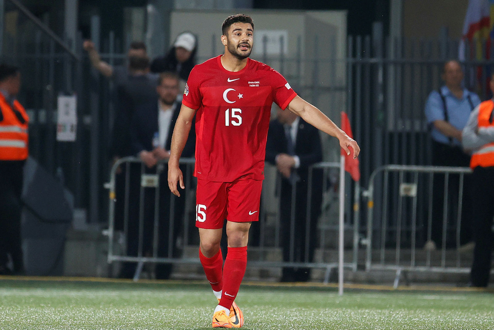 GALATASARAY HABERLERİ: Flaş transfer hamlesi! Ozan Kabak yuvaya dönüyor
