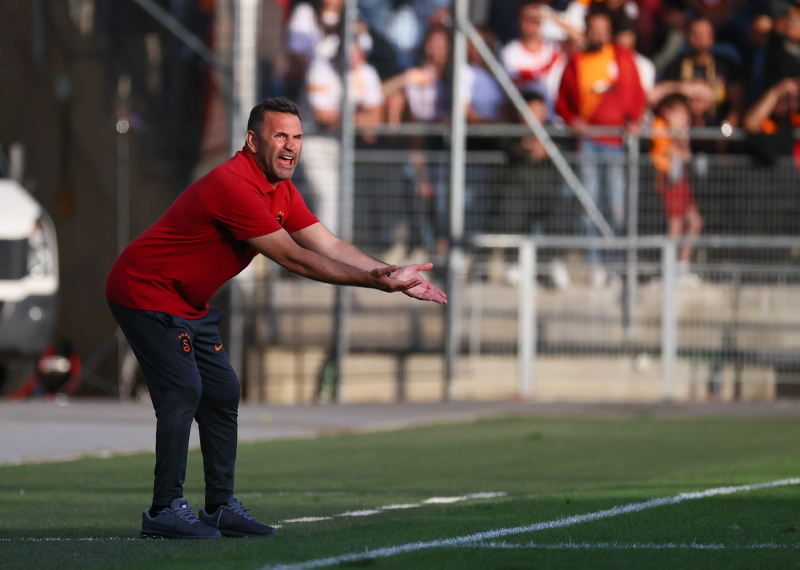 GALATASARAY HABERİ: Okan Buruk’tan transfer açıklaması!