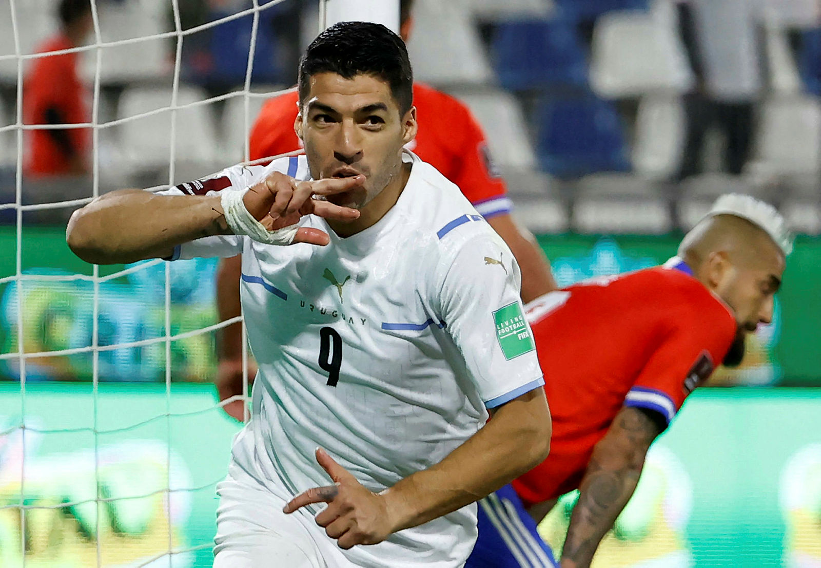 Fenerbahçe’den çifte bomba! Edinson Cavani ve Luis Suarez...