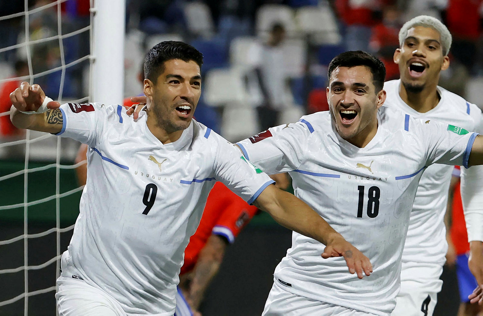 Fenerbahçe’den çifte bomba! Edinson Cavani ve Luis Suarez...