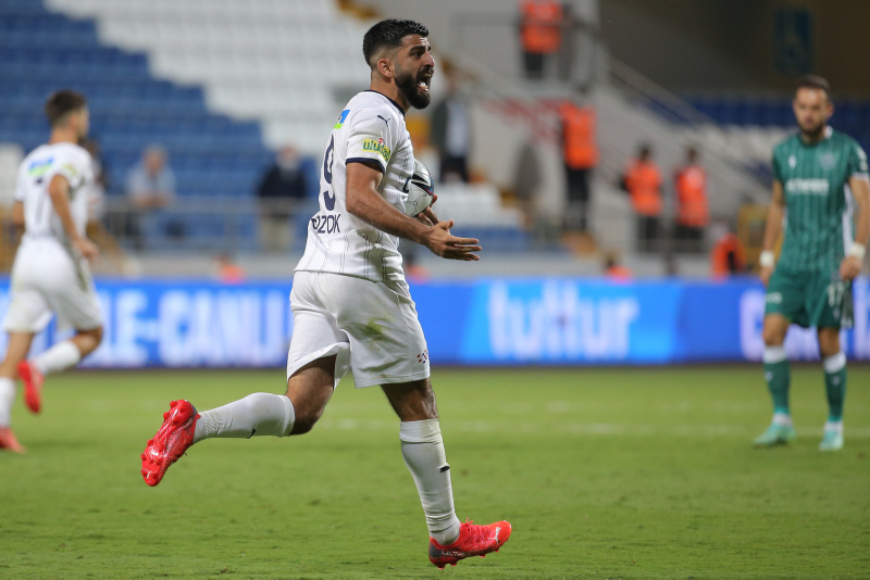 Umut Bozok’un menajerinden transfer açıklaması! Galatasaray...