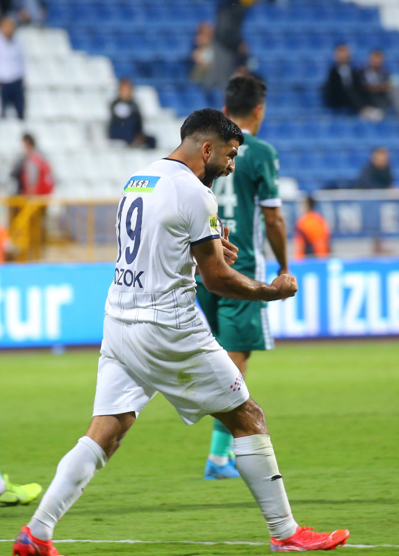 Umut Bozok’un menajerinden transfer açıklaması! Galatasaray...