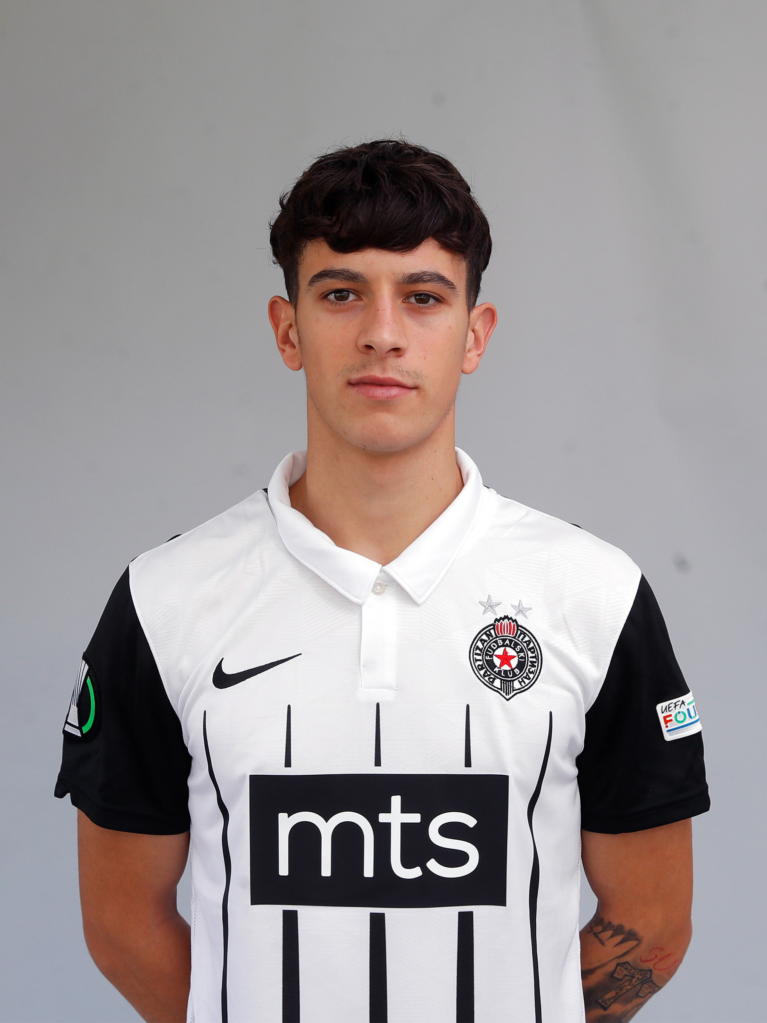 TRABZONSPOR TRANSFER HABERLERİ: Fırtına’ya 19’luk yetenek! Nemanja Jovic...