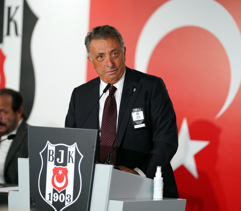 Beşiktaş Başkanı Ahmet Nur Çebi’den sert sözler! Gitmek isteyene kal demeyiz