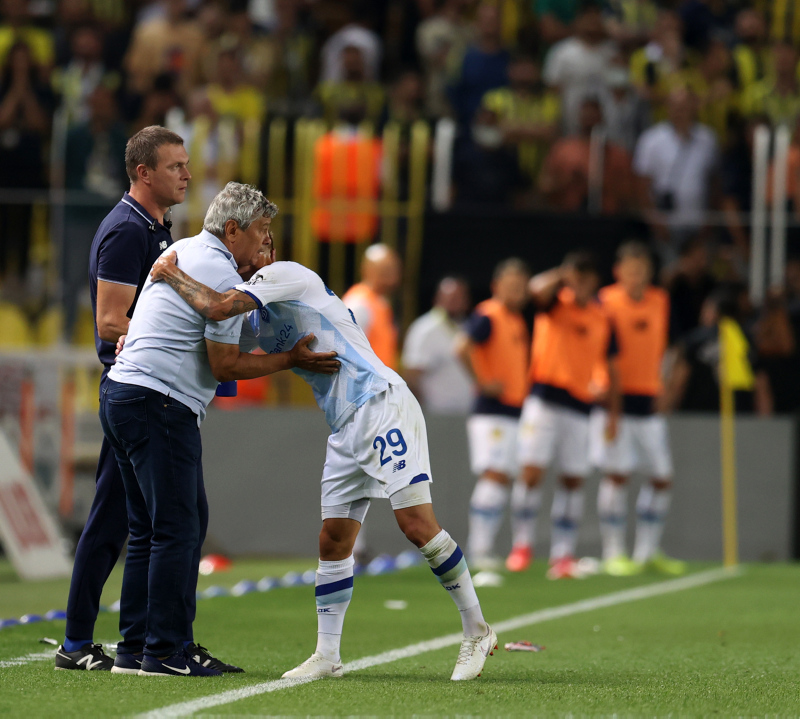 Fenerbahçe - Dinamo Kiev maçının raporu çıktı! Kanarya’yı bekleyen ceza...