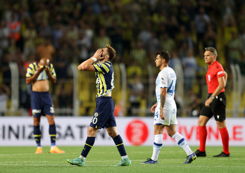 Fenerbahçe - Dinamo Kiev maçının raporu çıktı! Kanarya’yı bekleyen ceza...