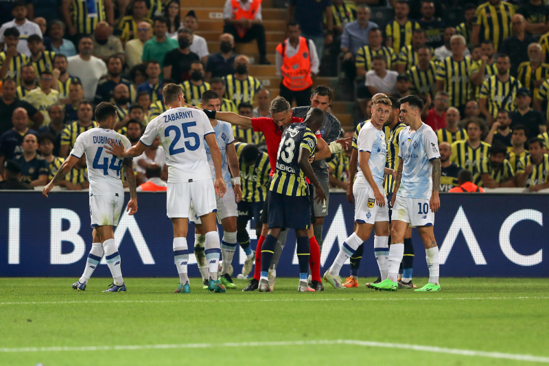 Fenerbahçe - Dinamo Kiev maçının raporu çıktı! Kanarya’yı bekleyen ceza...