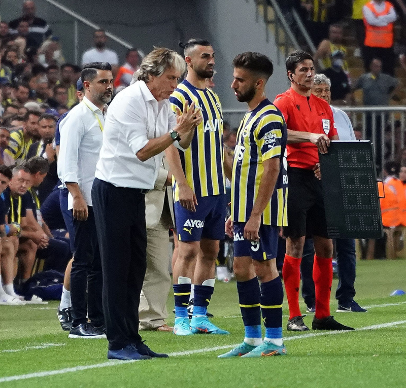 Fenerbahçe - Dinamo Kiev maçının raporu çıktı! Kanarya’yı bekleyen ceza...