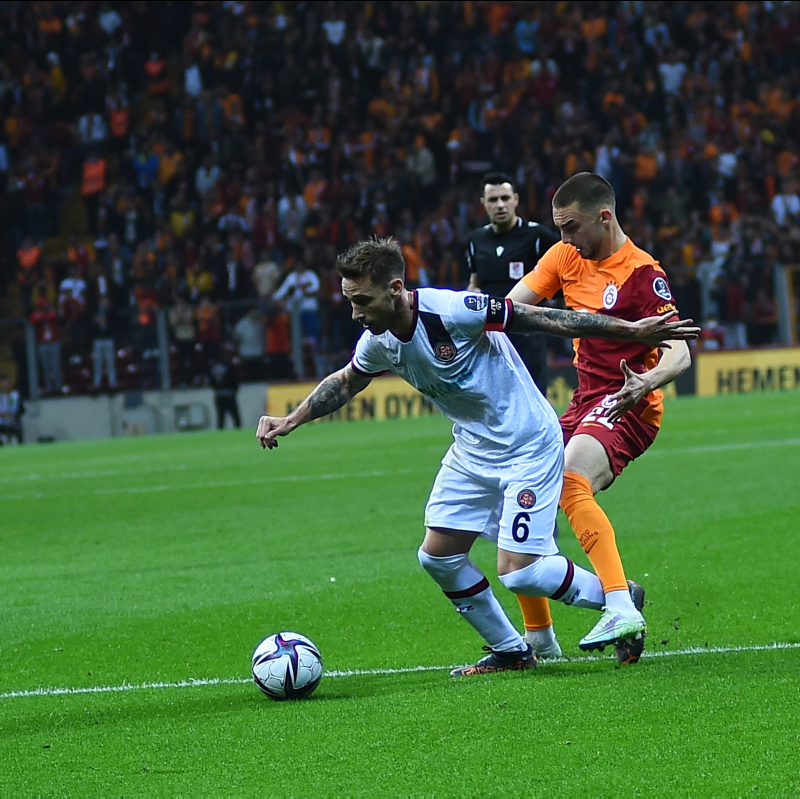 GALATASARAY HABERLERİ: Berkan Kutlu’dan beklenmedik hareket! Galatasaray’ı sildi