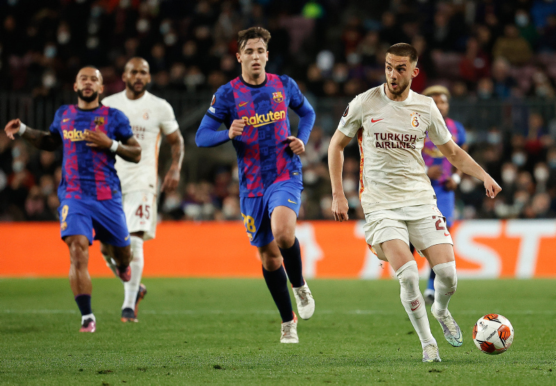 GALATASARAY HABERLERİ: Berkan Kutlu’dan beklenmedik hareket! Galatasaray’ı sildi