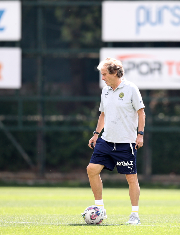 Fenerbahçe’de Emir Ortakaya’nın sözleşmesi 5 yıl uzatıldı ve Göztepe’ye kiralandı