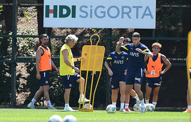 Fenerbahçe’de Emir Ortakaya’nın sözleşmesi 5 yıl uzatıldı ve Göztepe’ye kiralandı