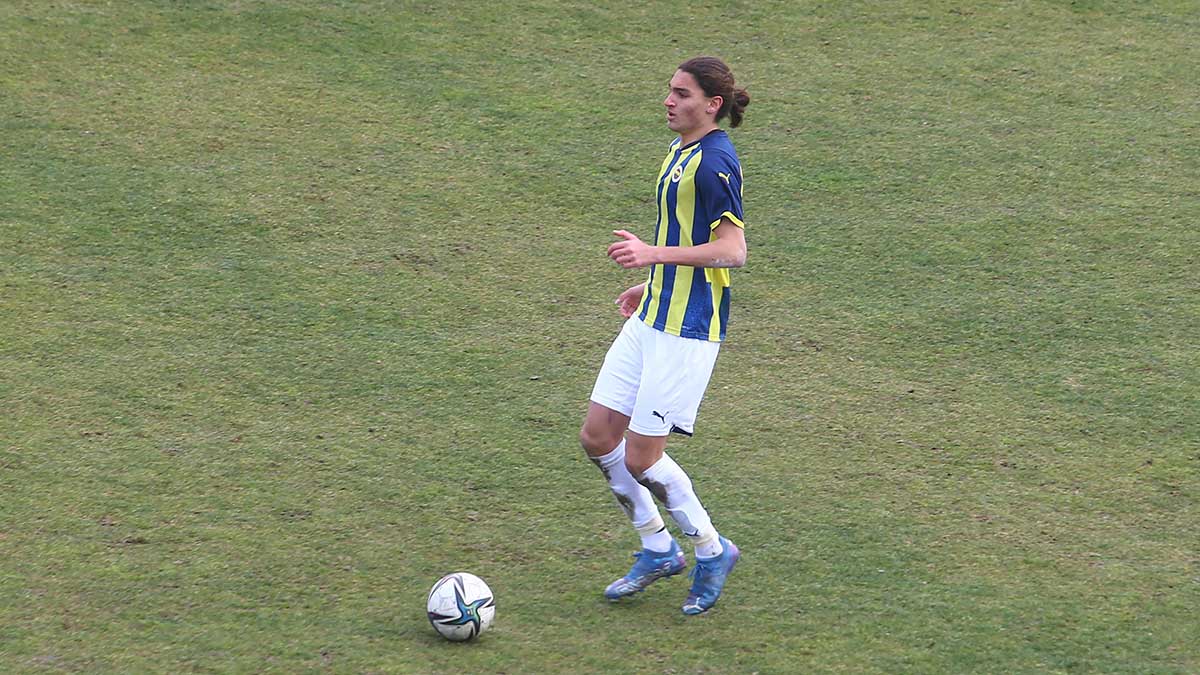 Fenerbahçe’de Emir Ortakaya’nın sözleşmesi 5 yıl uzatıldı ve Göztepe’ye kiralandı