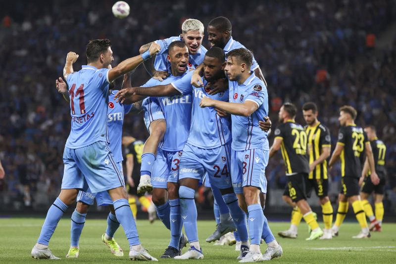Trabzonspor’da Uğurcan Çakır’dan İstanbulspor maçı sonrası transfer açıklaması!