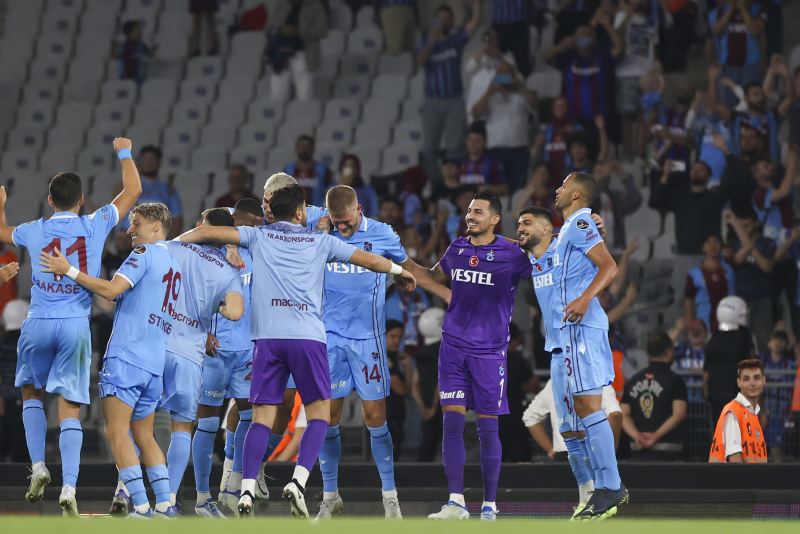 İstanbulspor Trabzonspor maçı sonrası o isme büyük övgü! Çalışkanlığıyla öne çıktı