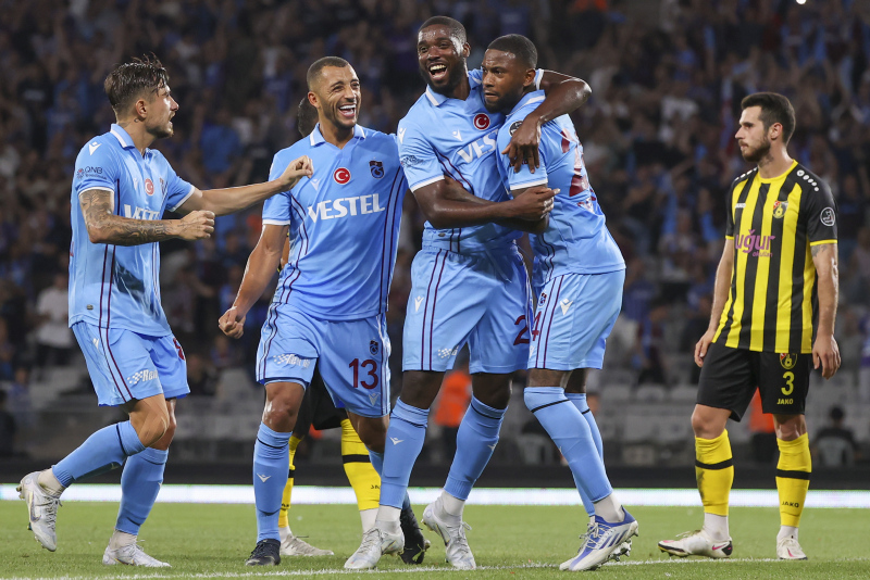 İstanbulspor Trabzonspor maçı sonrası o isme büyük övgü! Çalışkanlığıyla öne çıktı