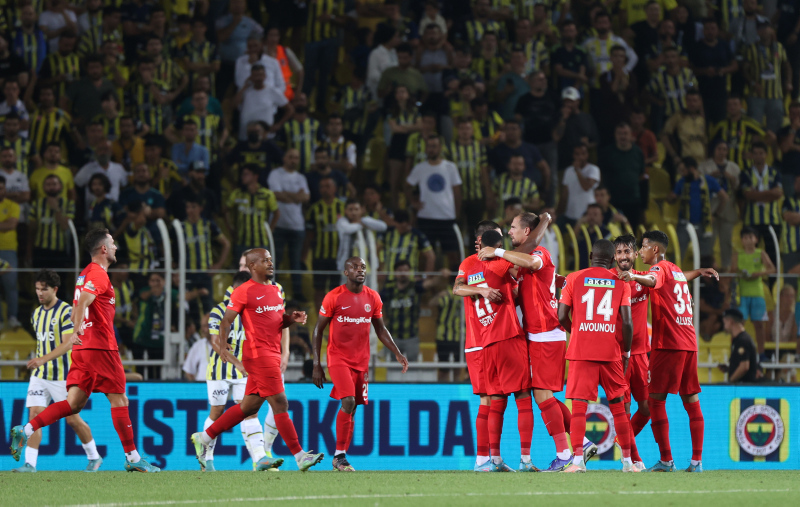 Usta yazarlar Fenerbahçe - Ümraniyespor maçını yorumladı!