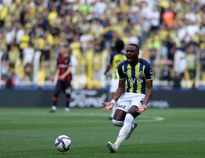 FENERBAHÇE TRANSFER HABERİ: Osayi Samuel’e İngiliz kancası! İşte masadaki teklif