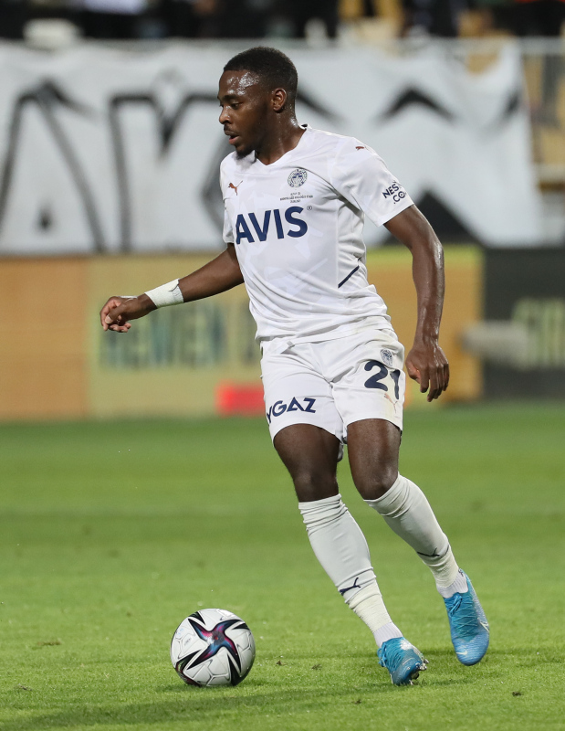 FENERBAHÇE TRANSFER HABERİ: Osayi Samuel’e İngiliz kancası! İşte masadaki teklif