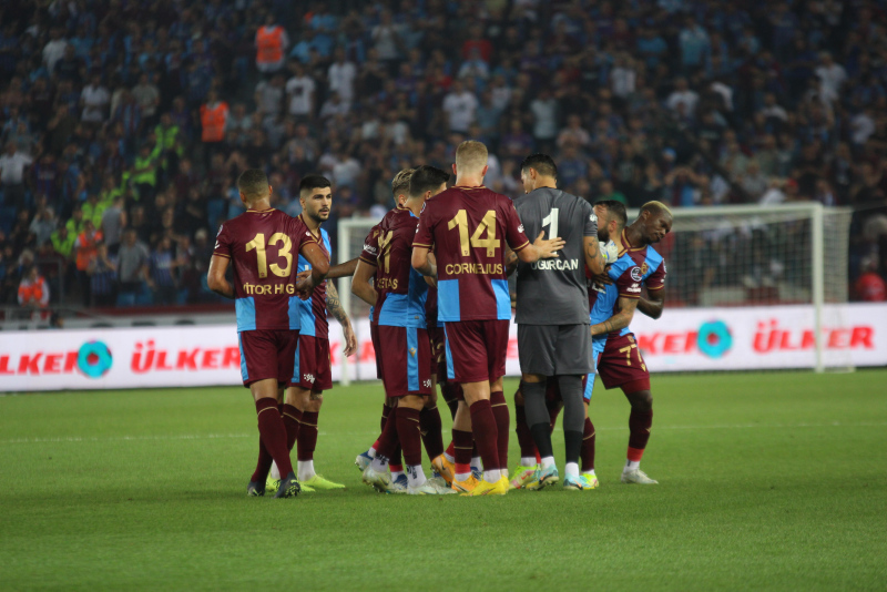 TRANSFER HABERİ: Trabzonspor Dimitrios Kourbelis’in peşinde! İşte yapılan teklif...