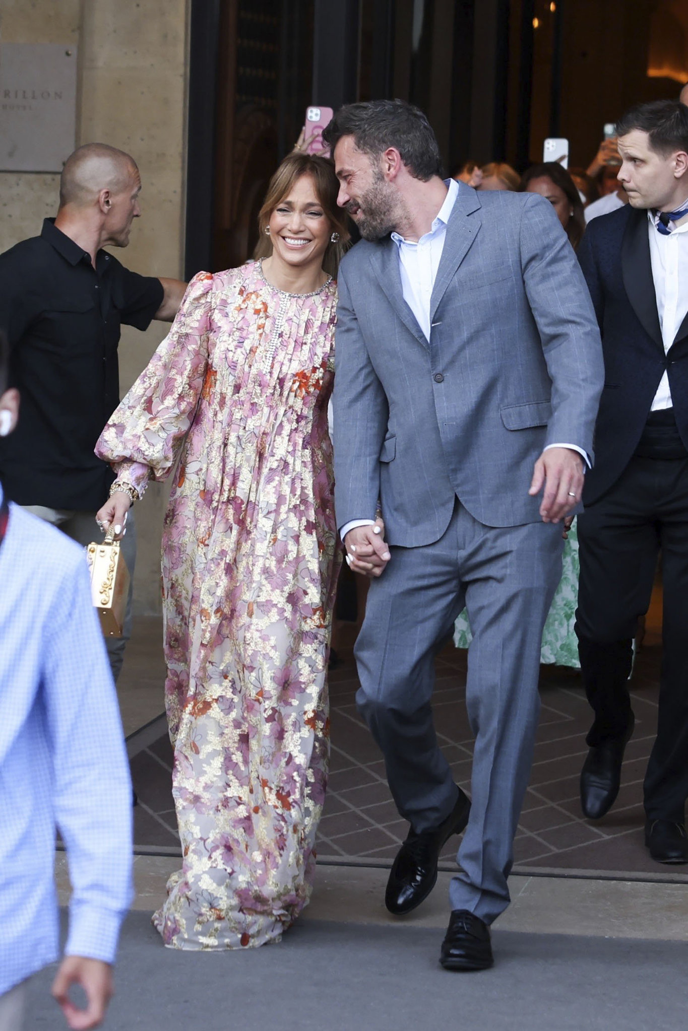 Jennifer Lopez ve Ben Affleck’in düğün günü hastanede başladı!