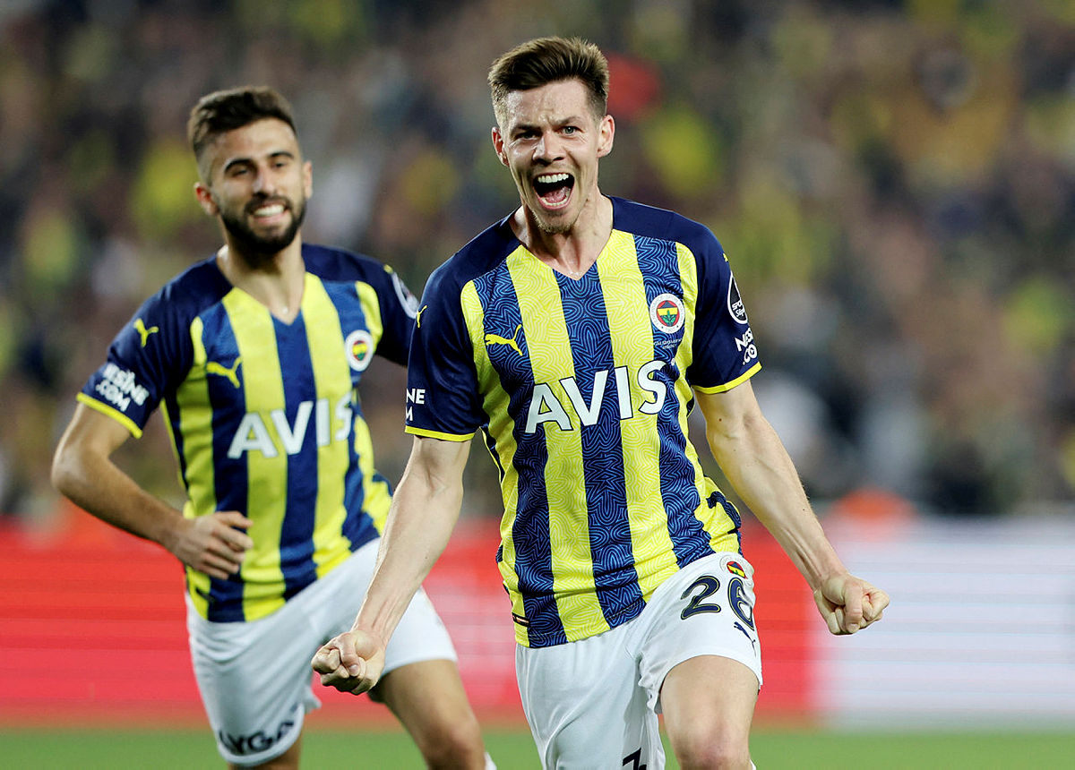 Fenerbahçe’de transferde kritik gün! Attila Szalai ve Miha Zajc...