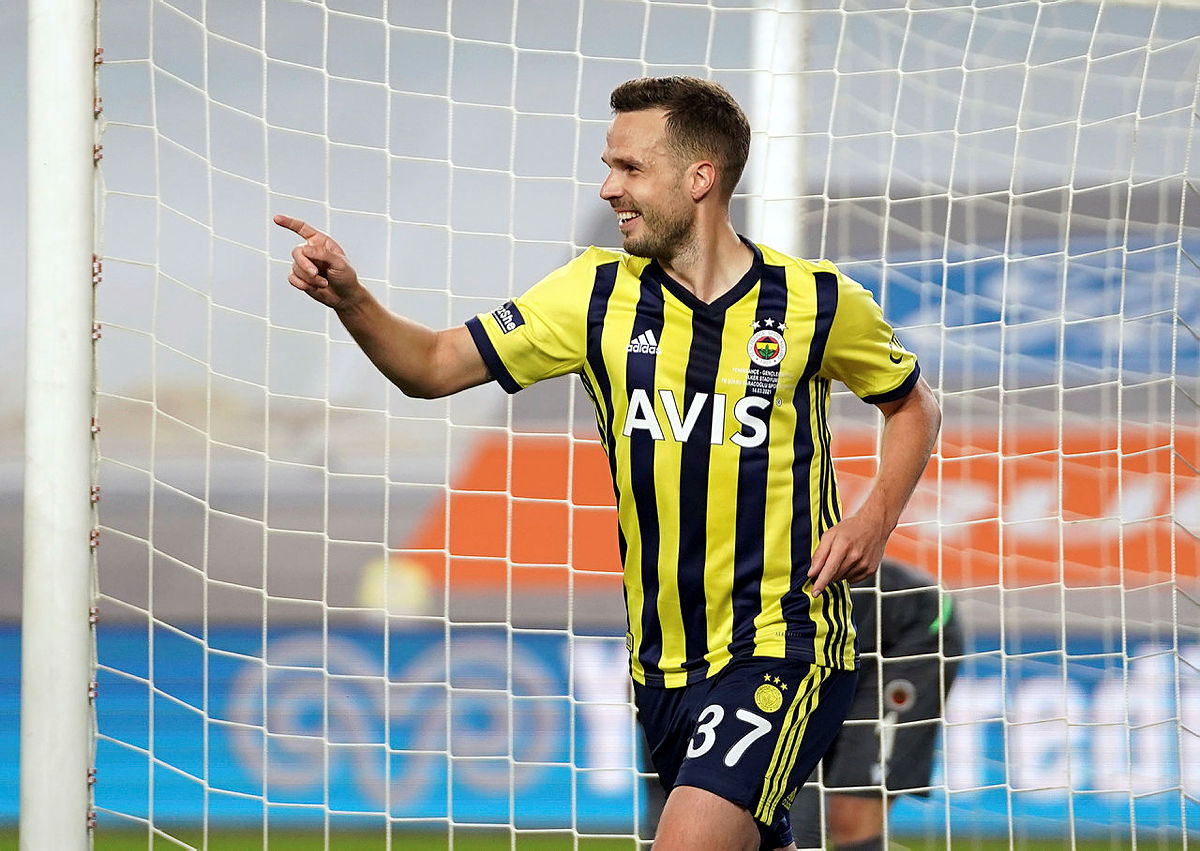 Fenerbahçe’de transferde kritik gün! Attila Szalai ve Miha Zajc...