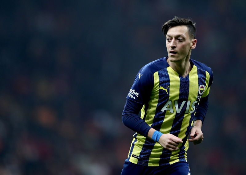 TRANSFER HABERLERİ - Başakşehir’in yıldızı Mesut Özil için ilginç iddia! Yeni takımı...