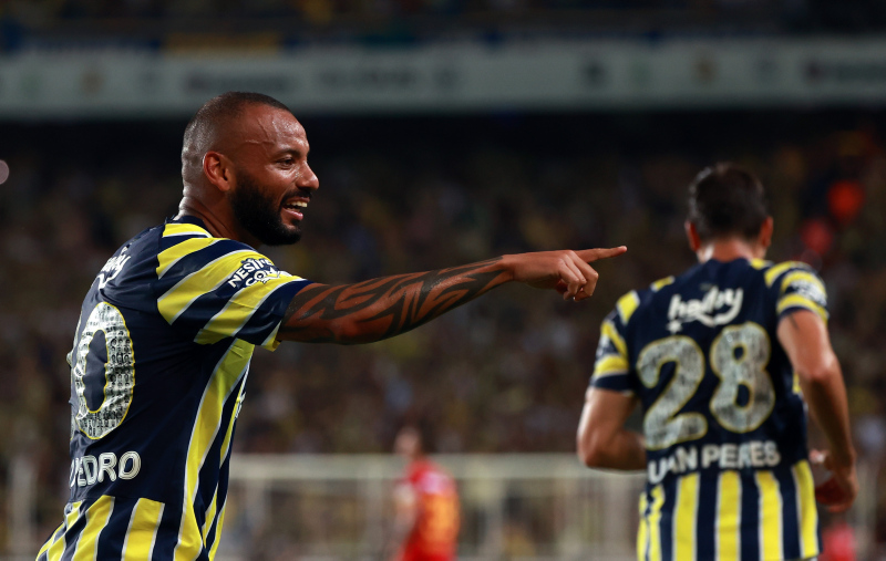 Joao Pedro’nun menajeri transferin perde arkasını anlattı! Fenerbahçe ve Galatasaray...