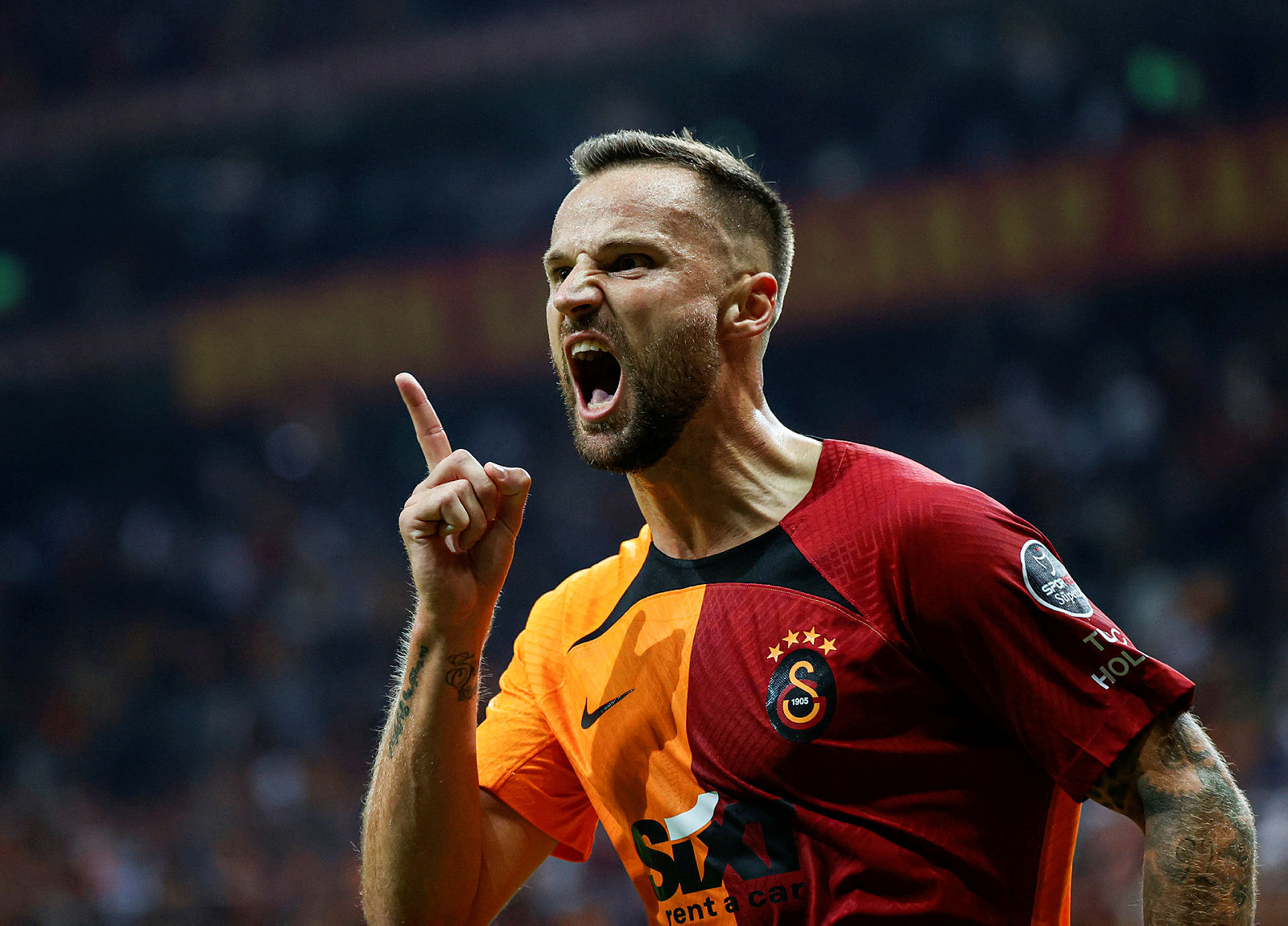 GALATASARAY HABERLERİ | Bambaşka Cimbom! 18 ayrılık, 13 yeni imza...