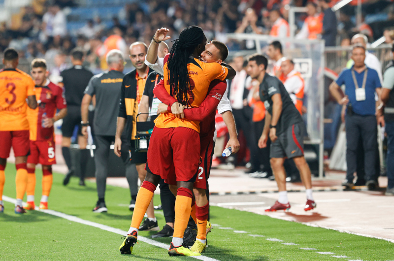 Zeki Uzundurukan’dan Galatasaray’a övgü dolu sözler: Yavaş yavaş ritmini buluyor!