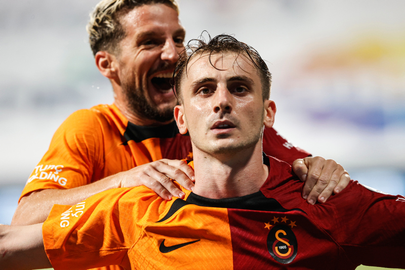 Zeki Uzundurukan’dan Galatasaray’a övgü dolu sözler: Yavaş yavaş ritmini buluyor!