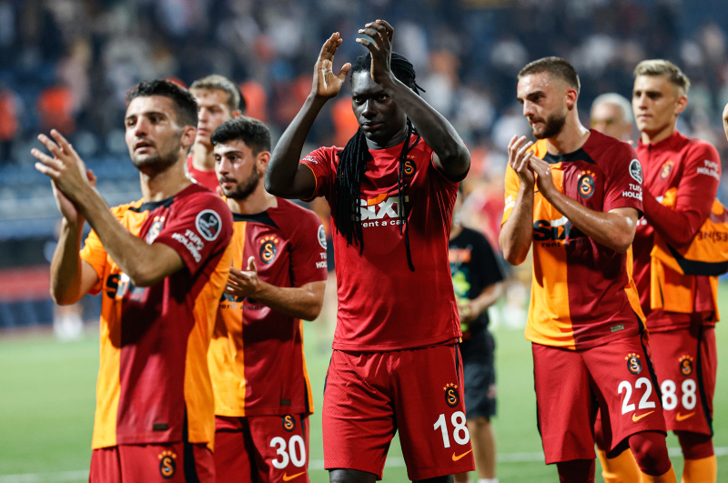 Zeki Uzundurukan’dan Galatasaray’a övgü dolu sözler: Yavaş yavaş ritmini buluyor!