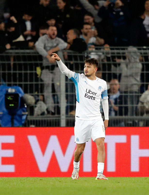 Cengiz Ünder Aleyna Kalaycıoğlu için paraya kıydı! 630 bin TL...