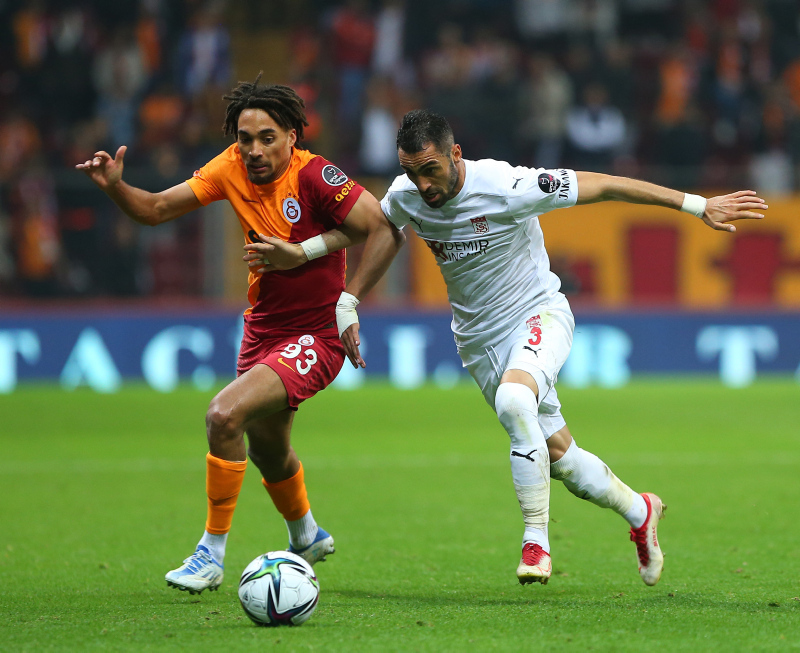 GALATASARAY HABERLERİ - Dünya Kupası öncesi Sacha Boey için kritik karar!