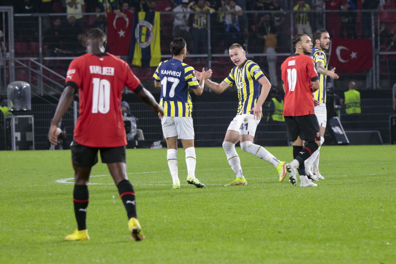 Spor yazarları Rennes-Fenerbahçe maçını yorumladı!