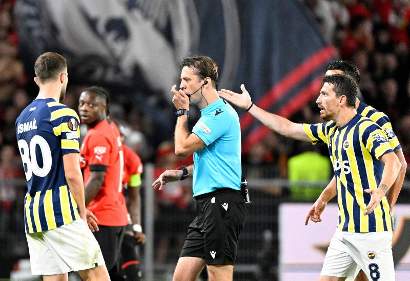 Spor yazarları Rennes-Fenerbahçe maçını yorumladı!
