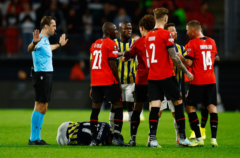 Spor yazarları Rennes-Fenerbahçe maçını yorumladı!