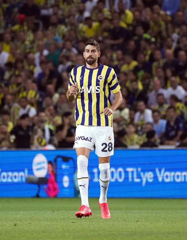 FENERBAHÇE HABERİ: Luan Peres Alanyaspor maçında oynayacak mı? Son durumu belli oldu