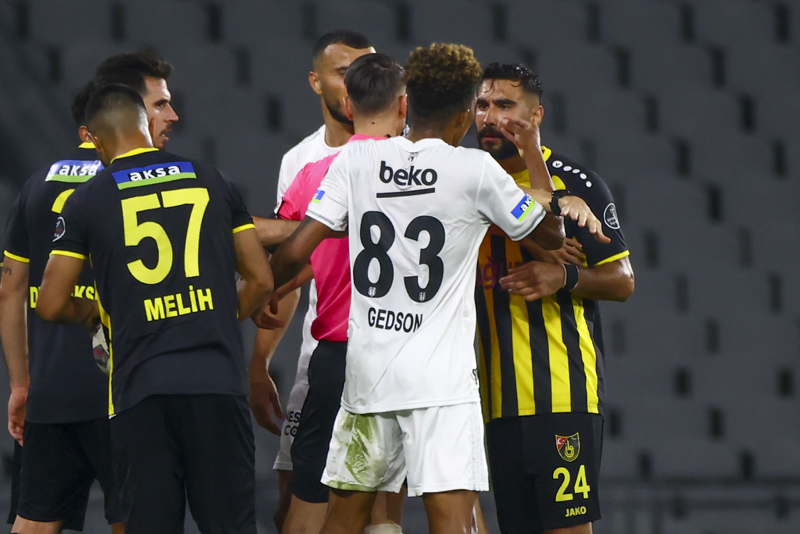 Spor yazarları İstanbulspor - Beşiktaş maçını yorumladı!