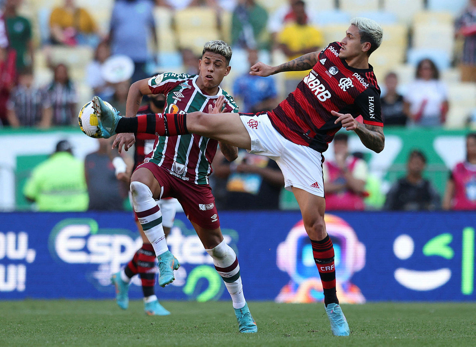 Felipe Melo ve David Luiz Flamengo - Fluminense maçında birbirine girdi!