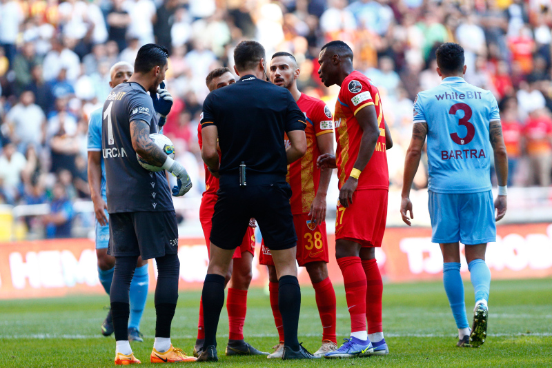Spor yazarları Kayserispor - Trabzonspor maçını yorumladı