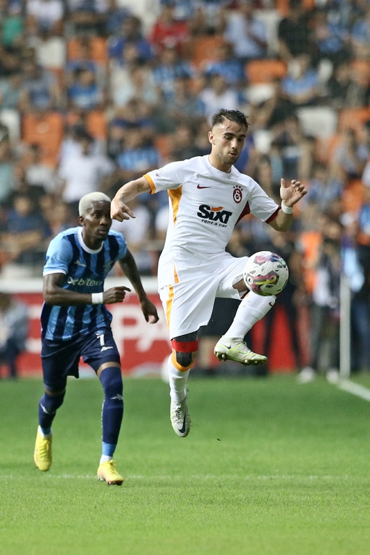 Menajeri müjdeyi verdi! Galatasaray’da Yunus Akgün’e yeni sözleşme