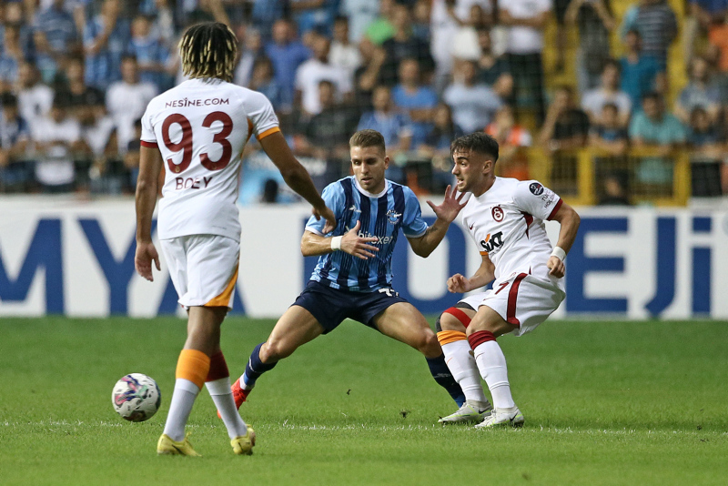 GALATASARAY TRANSFER HABERİ: Menajeri açıkladı! Yunus Akgün’e 2 teklif birden