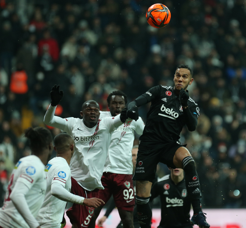 TRANSFER HABERİ: Beşiktaş’ta Josef de Souza’ya sürpriz talip!