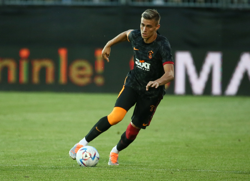 GALATASARAY HABERLERİ | G.Saray’da gündem ’yerli krizi’ İşte Okan Buruk’un kafasındaki 3 formül