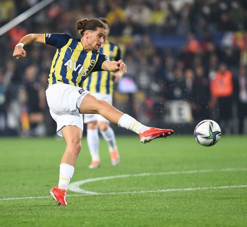 FENERBAHÇE TRANSFER HABERLERİ | Avrupa ekipleri Miguel Crespo için yarışıyor!