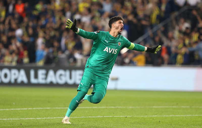 Spor yazarları Fenerbahçe-AEK Larnaca maçını yorumladı!